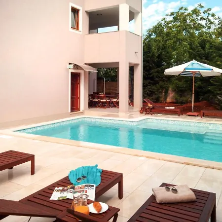 Feriehus Holiday Haler - Pul303