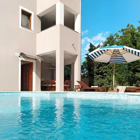 Holiday Haler - Pul303 Semesterbostad Pula